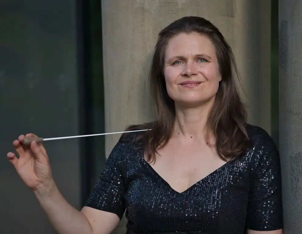 Dirigentin Eva Caspari